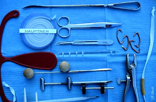 Instrumentos y Elementos para Reparación de Prolapso Vaginal.